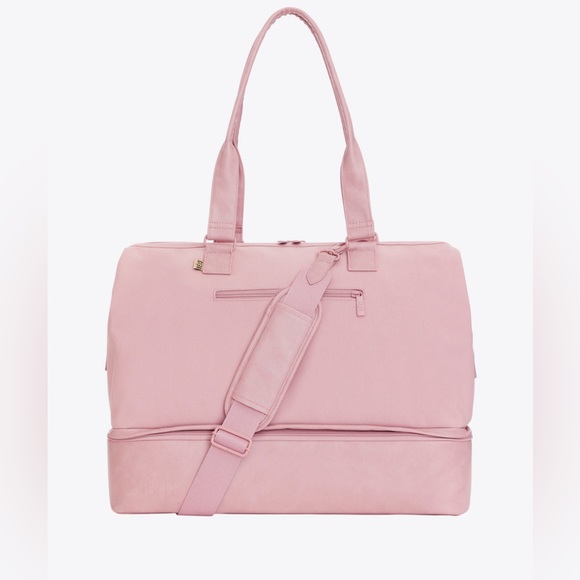 BEIS Handbags - LIKE NEW!! BEIS The Convertible Weekender in Atlas Pink